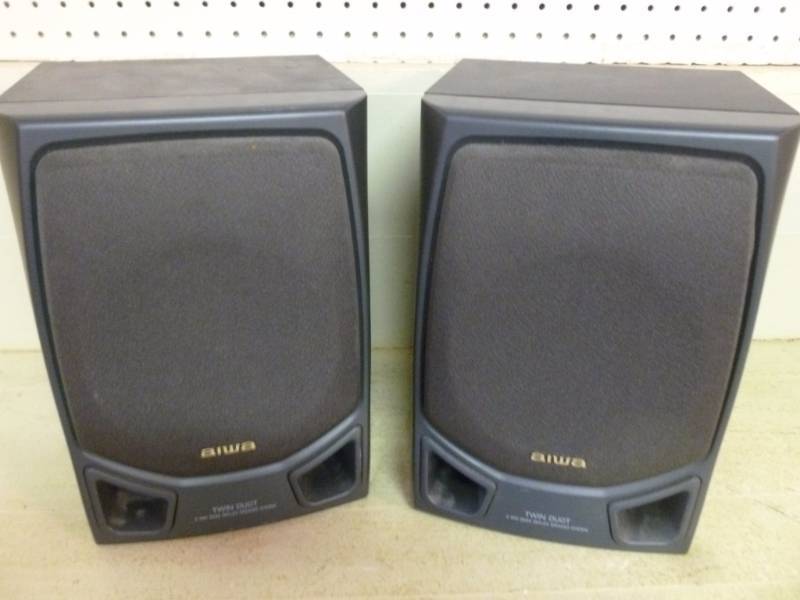 Aiwa Speakers