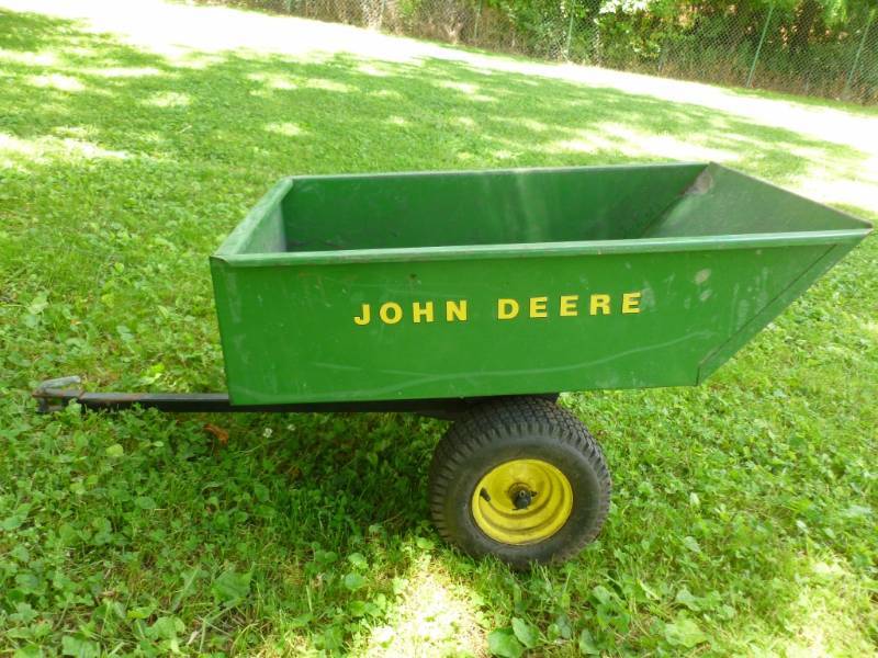 John Deere Lawn  Garden Cart