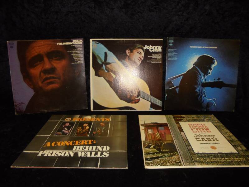 Lot - Johnny Cash Record Albums, opened
