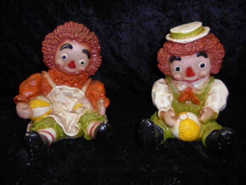 1971 Universal Statuary Raggedy AnnAndy Figures