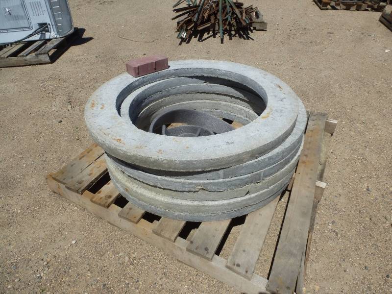 lot 59 image: Cement Man hole Space Rings