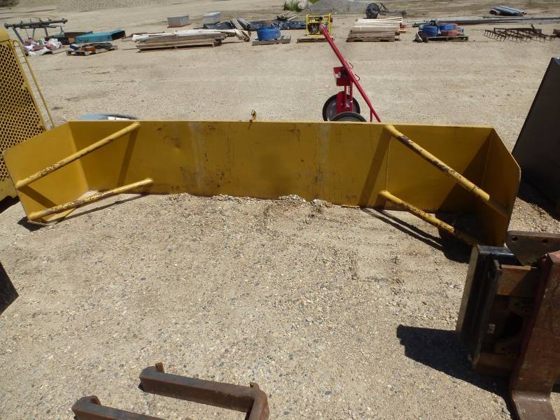 lot 77 image: Snow Push Blade