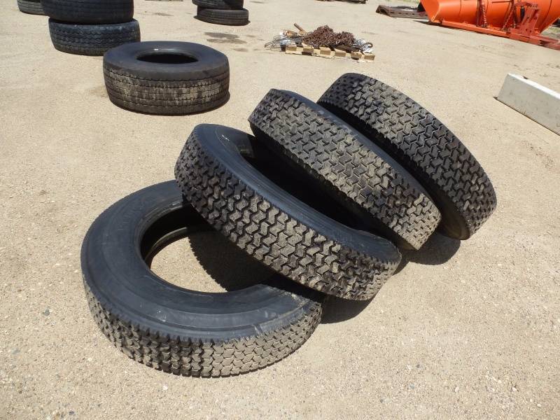 lot 99 image: New Recap Tires