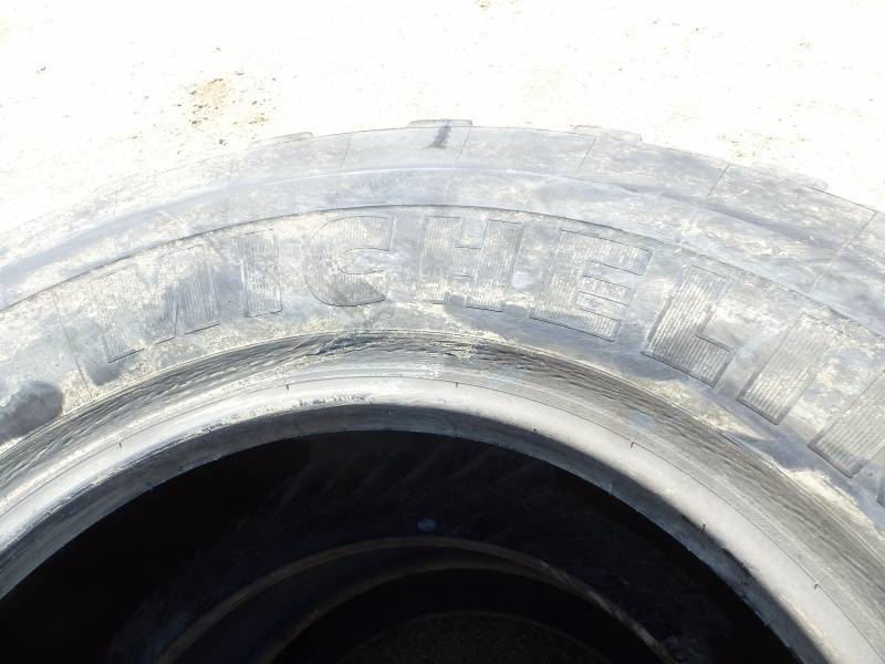 lot 102 image: Michelin Tires