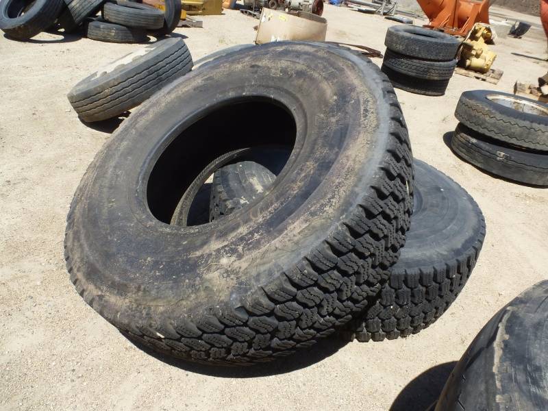 lot 114 image: Brigstone Tires & Rims