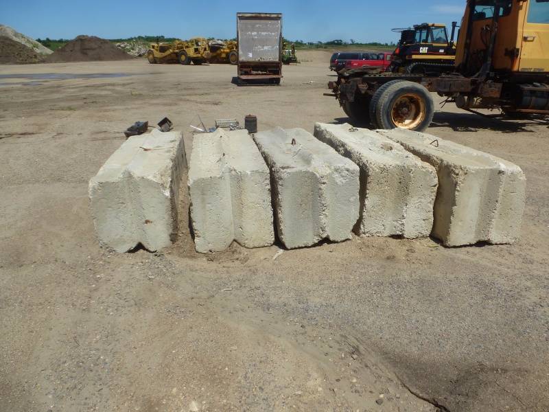 lot 143 image: Cement Barrier Blocks