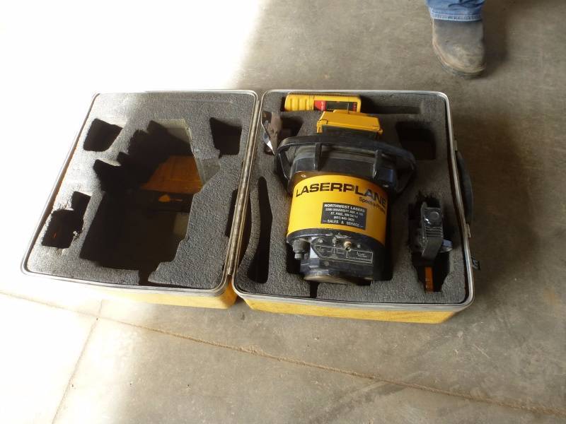 lot 203 image: Spectra Lazer Plane System