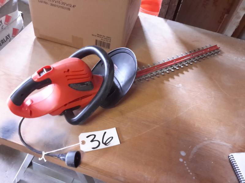 lot 36 image: Black and Decker Electric Hedge Trimmer