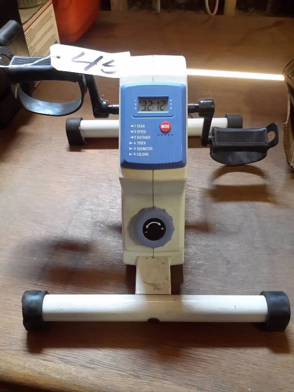 lot 45 image: Peddling Exercise Machine