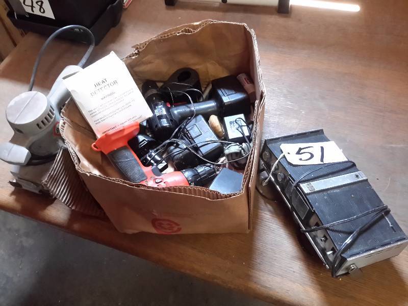 lot 51 image: Misc. Items as pictured