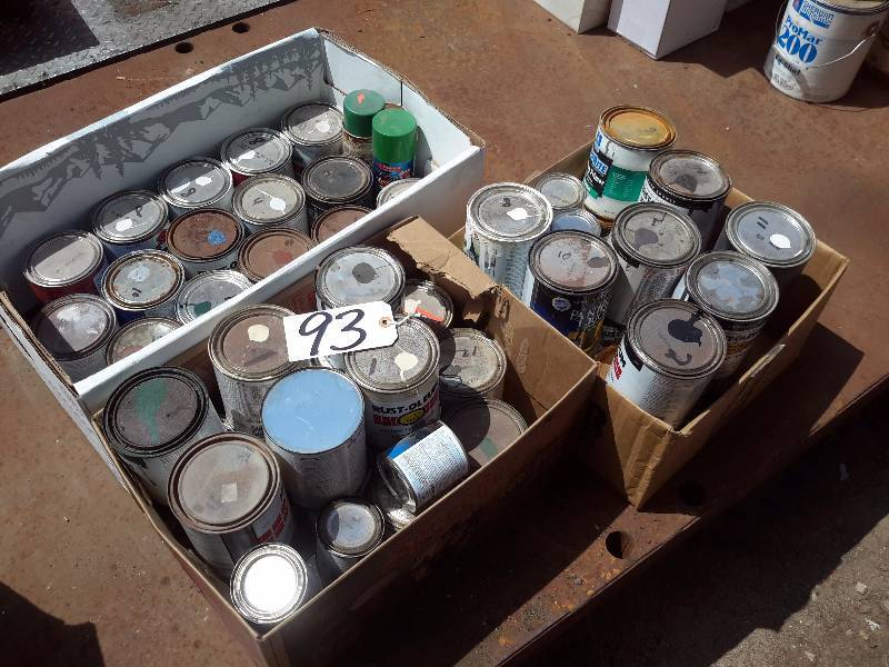 lot 93 image: Large lot of Quarts of Rust oleum.. Most are full or 34 full