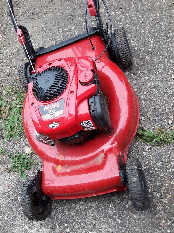 lot 10 image: Craftsman 6 14 H.P. Lawnmower.. Rear Wheel Drive, Turns over but is not in running order