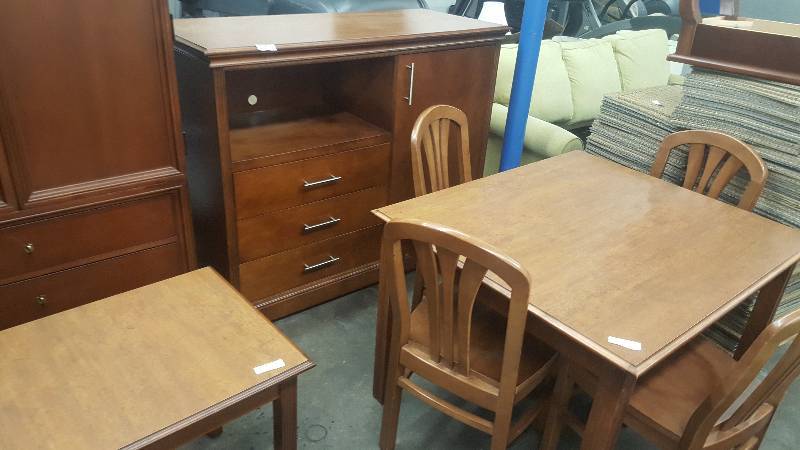 Large Cabinet.with 3 drawers  Lots of real wood. Top Quality by Sorrentino Mariani & Company.