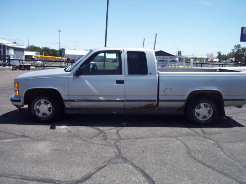 lot 1 image: 1997 Chevy Silverado C1500