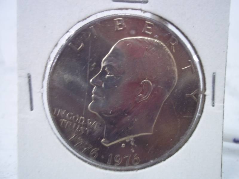 lot 23 image: One Dollar 1776-1976 Coin