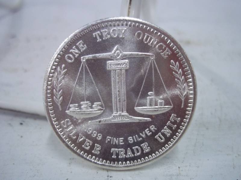 lot 24 image: One Troy Ounce .999 Fine Silver
