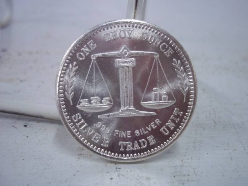 lot 27 image: One Troy Ounce .999 Fine Silver
