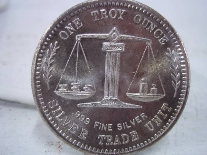 lot 32 image: One Troy Ounce .999 Fine Silver