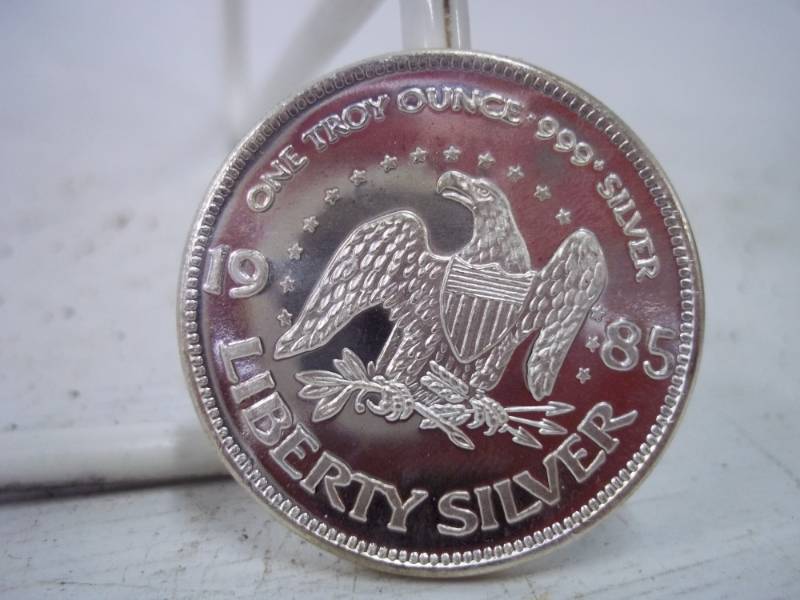 lot 52 image: One Troy Ounce .999 Fine Silver