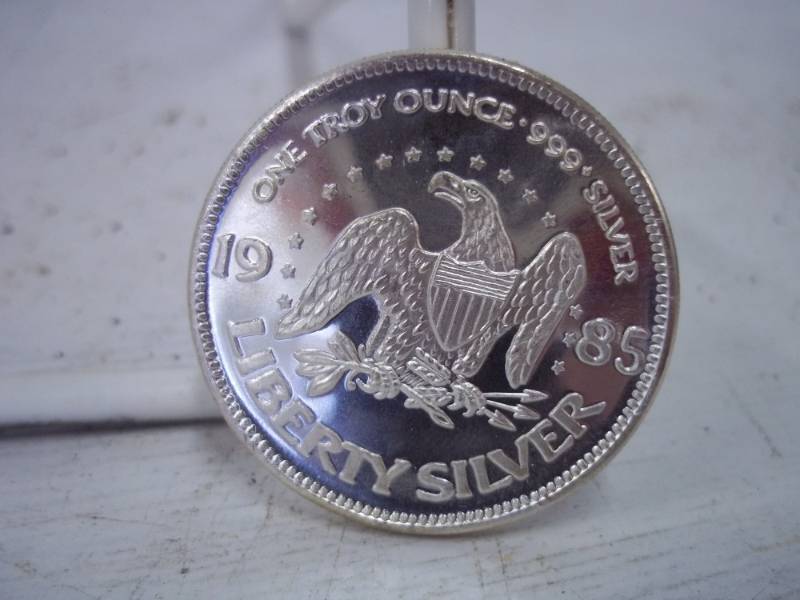 lot 53 image: One Troy Ounce .999 Fine Silver