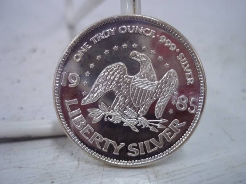 lot 54 image: One Troy Ounce .999 Fine Silver