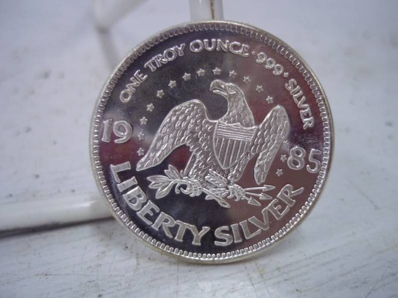 lot 62 image: One Troy Ounce .999 Fine Silver
