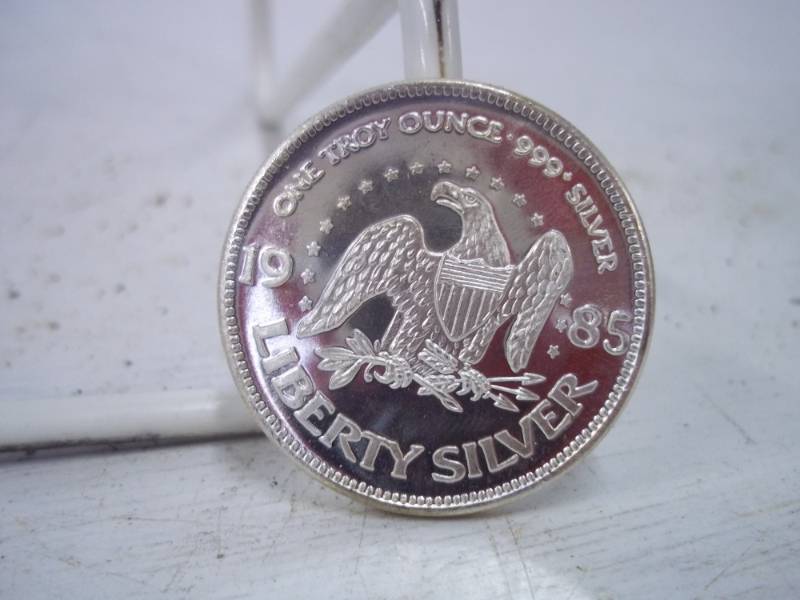 lot 63 image: One Troy Ounce .999 Fine Silver