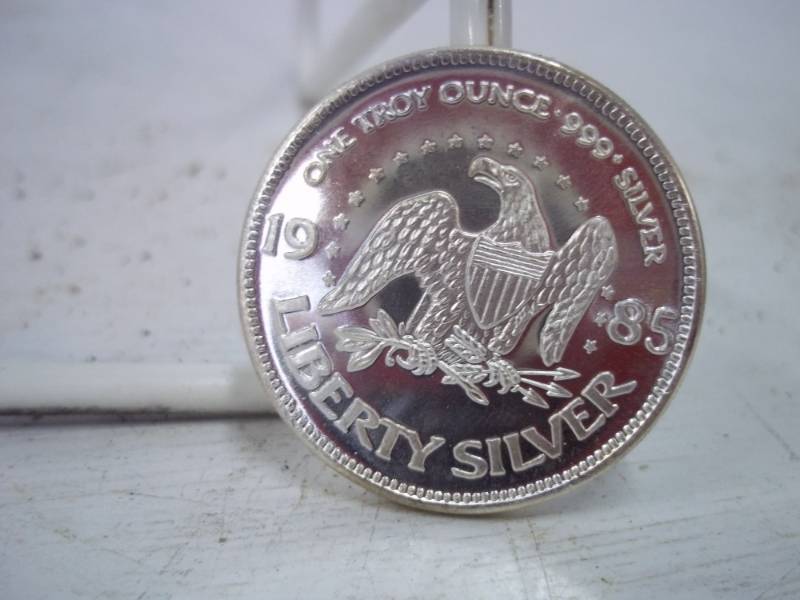 lot 66 image: One Troy Ounce .999 Fine Silver