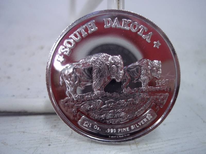lot 69 image: South Dakota One Troy Ounce .999 Fine Silver