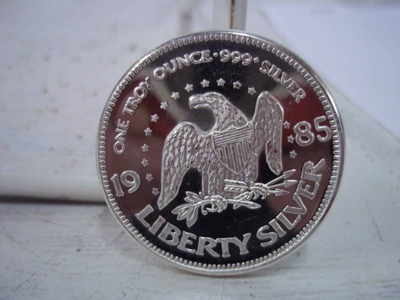 lot 94 image: One Troy Ounce .999 Fine Silver