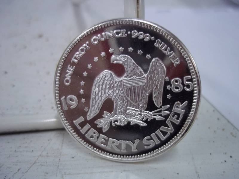 lot 99 image: One Troy Ounce .999 Fine Silver