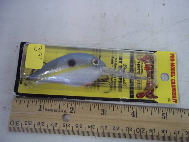 lot 112 image: NEW Fishing Lure