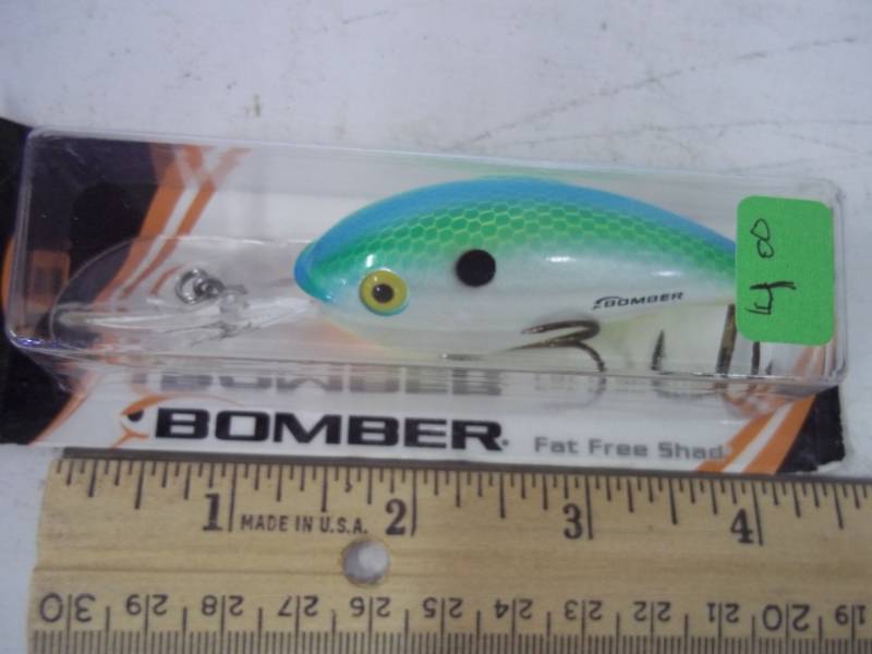 lot 123 image: NEW Fishing Lure