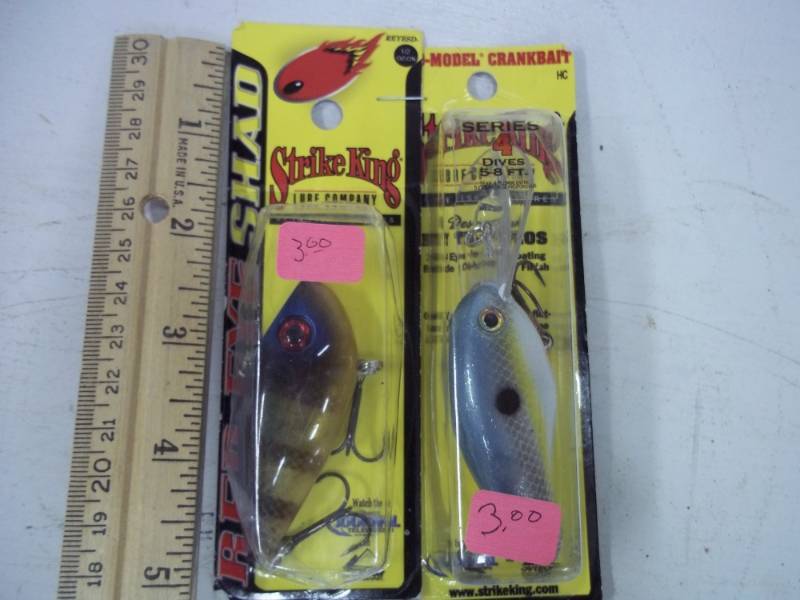 lot 135 image: Pair of NEW Fishing Lures