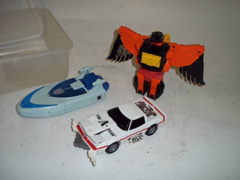 lot 164 image: Tub with vintage toys Transformers, A-Team car