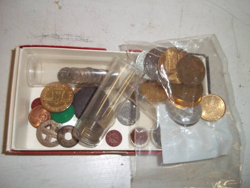 lot 169 image: Box of play coins