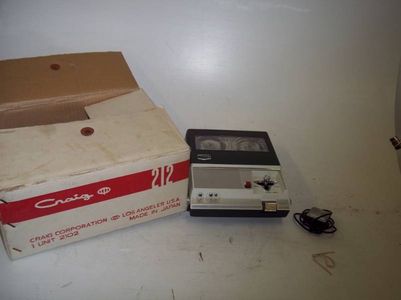 lot 189 image: Vintage Craig Tape Recorder with original box