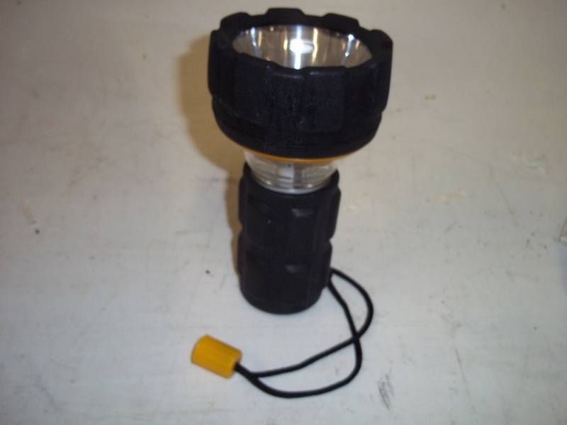 lot 200 image: New Flashlight