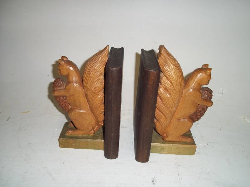 lot 204 image: Squirrel Book ends