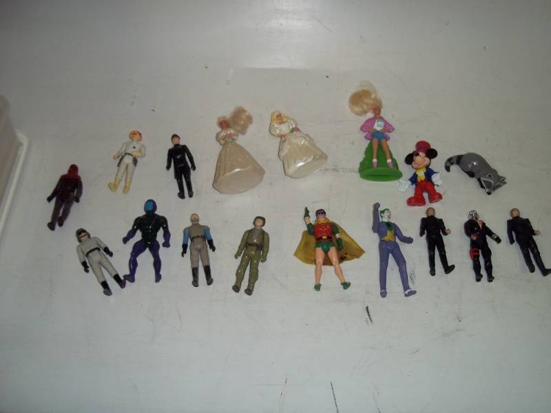 lot 208 image: Vintage Toy Action figures including Robin and the Joker