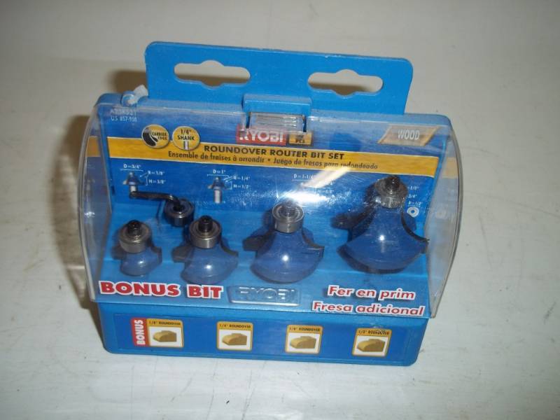 lot 264 image: New Router Bit Set