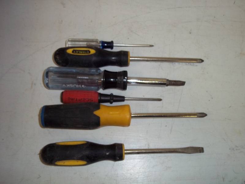 lot 275 image: 6 Screwdrivers