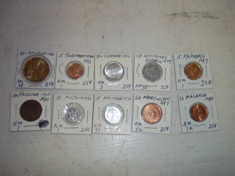 lot 279 image: 10 Foreign Coins