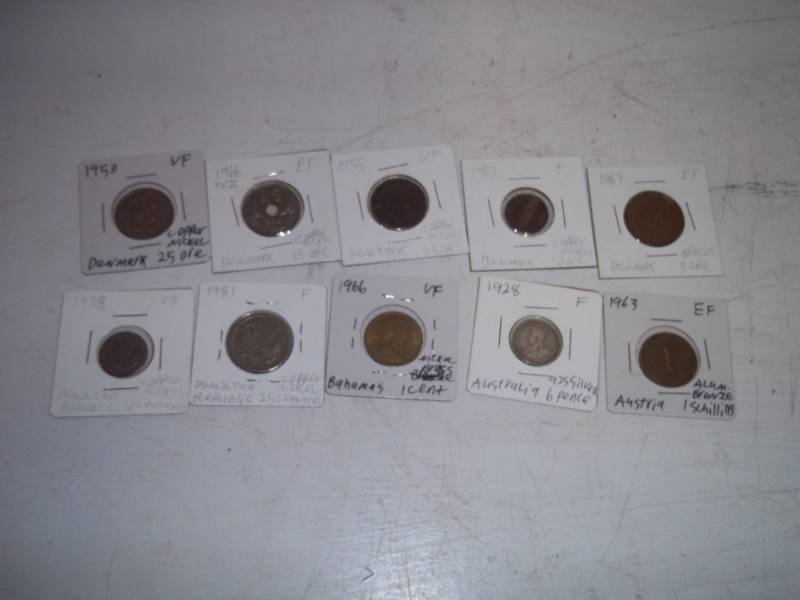 lot 290 image: 10 Foreign Coins