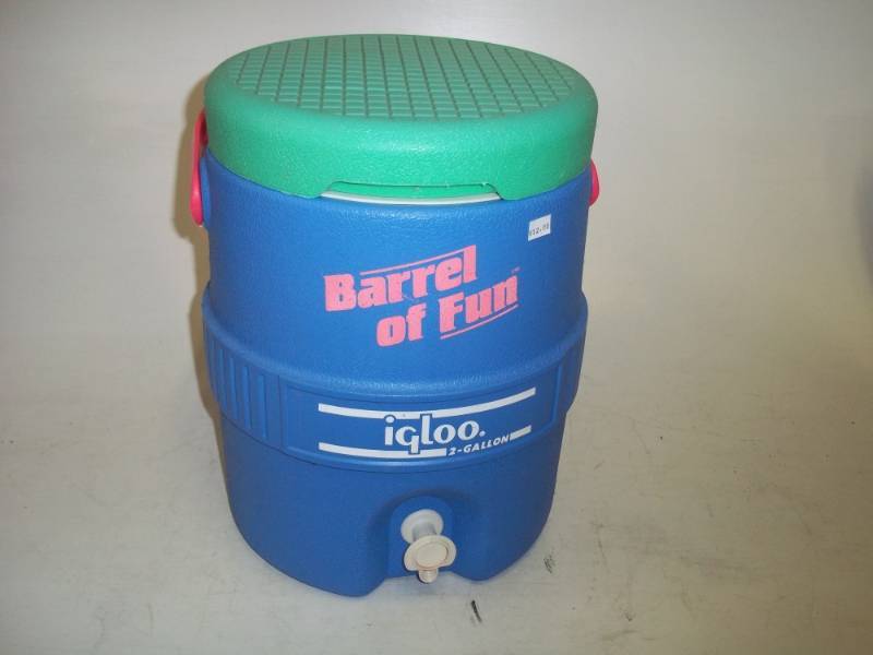 lot 309 image: 2 Gallon Igloo Water Cooler