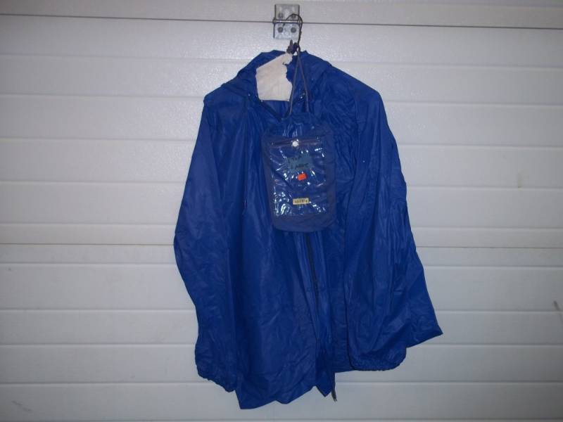 lot 313 image: Rain Jacket Large
