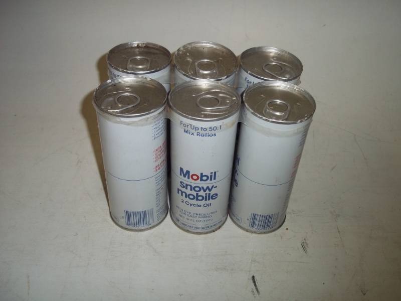 lot 339 image: 6 pack of Mobil Snowmobile 2 cycle oil