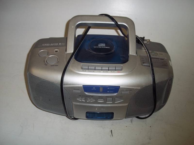 lot 350 image: CD Boom Box