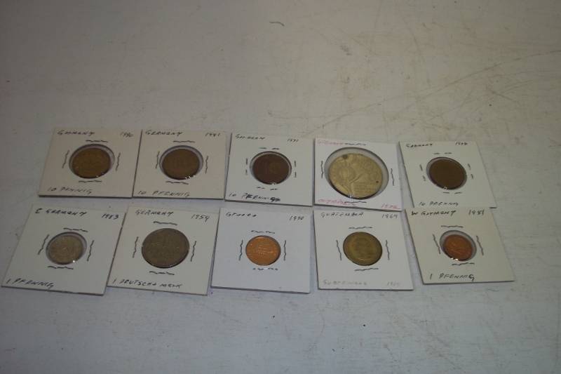 lot 377 image: 10 Foreign Coins