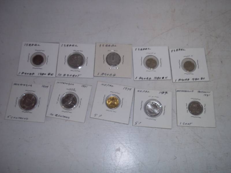 lot 386 image: 10 Foreign Coins